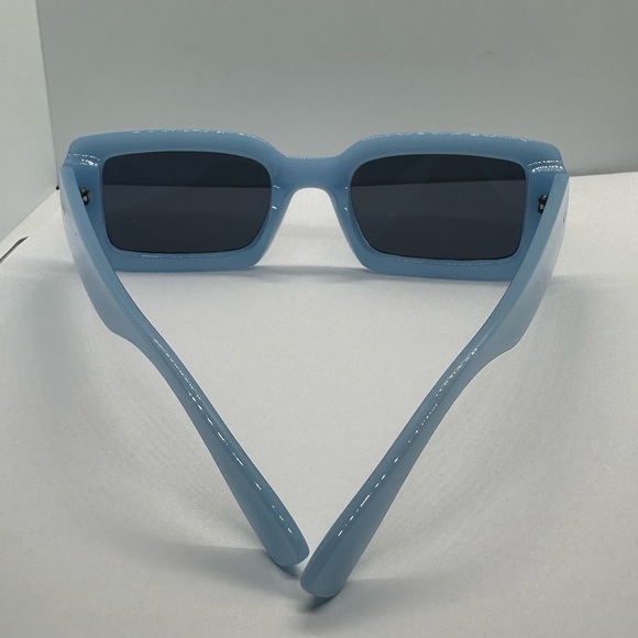 Retro Chic Blue Rectangle Sunglasses - UV400 Protection - Trendy Fashion Shades main image 4